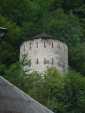 Petite tour derrière le château.