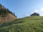 Ferme de la Brâ et Aiguille à gauche.