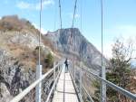 Pont et vue sur l'est