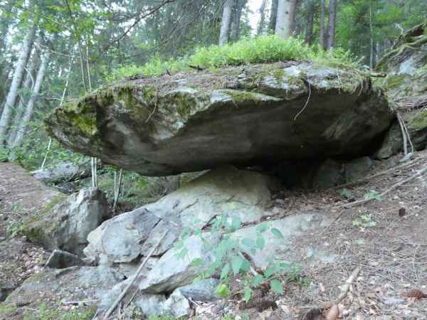 Dolmen naturel