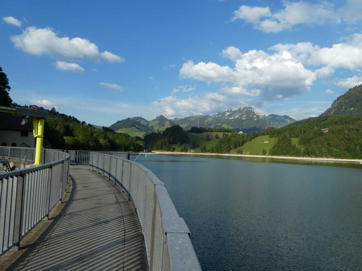 Barrage Montsalvens lac 1