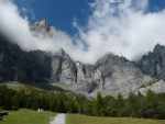 La muraille du Col de la Gemmi.